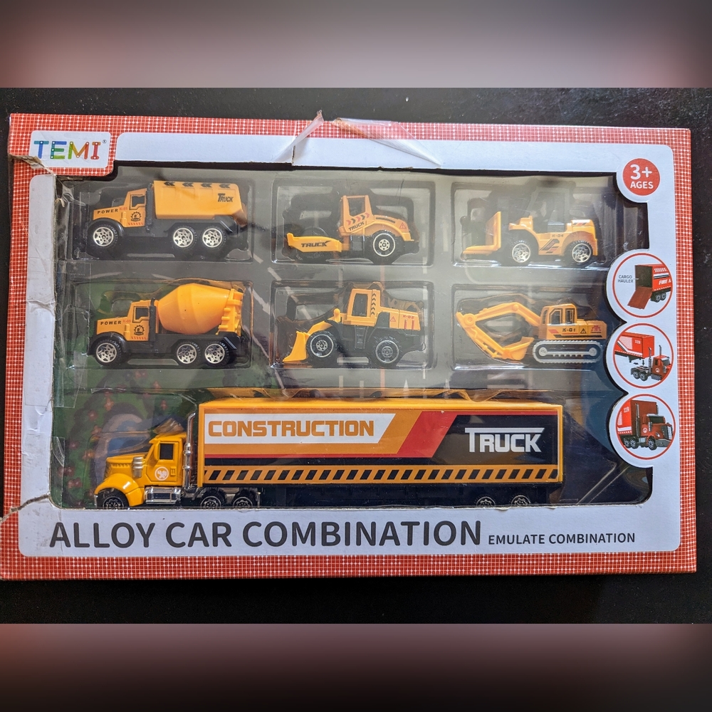Construction vehicles playset - BNIB